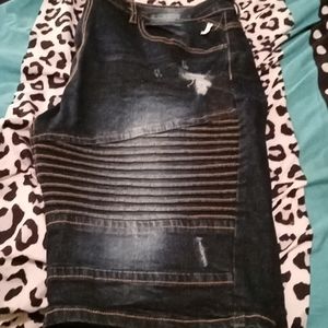 Nwt blue distressed moto jean shorts 🔥🔥🔥🔥